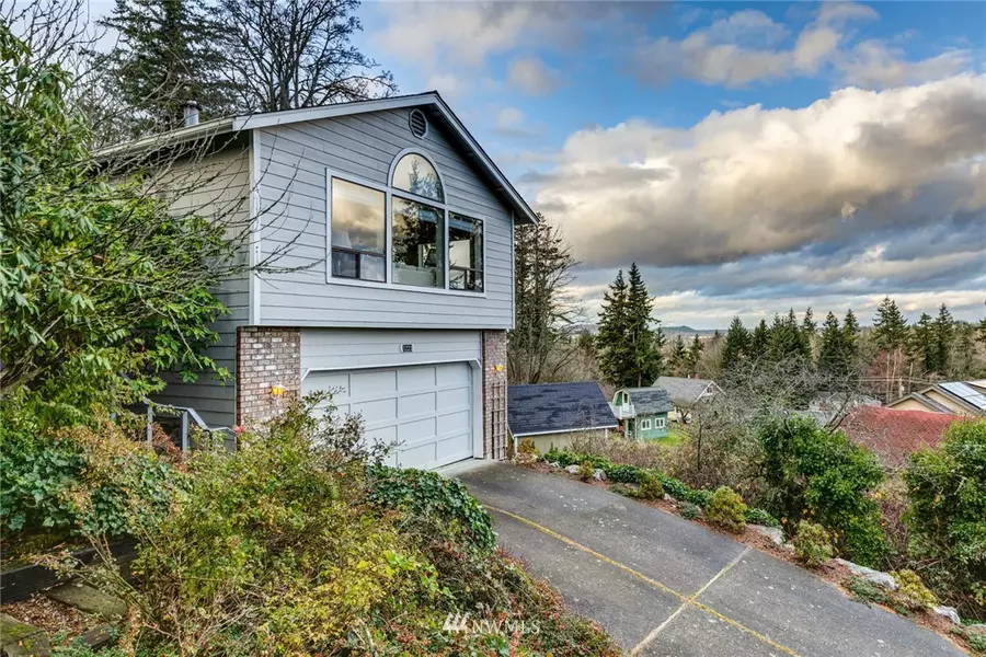 1221 Newton ST, Bellingham, WA 98229