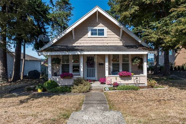 1506 7th ST, Anacortes, WA 98221