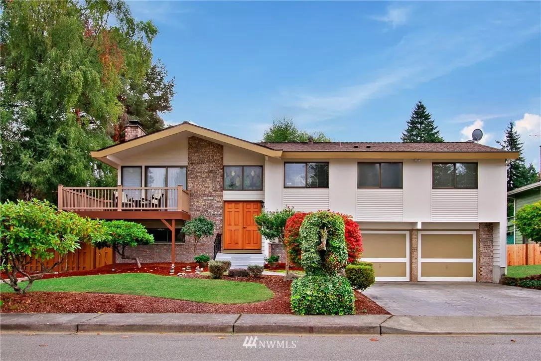 Bellevue, WA 98006,12233 SE 64th PL