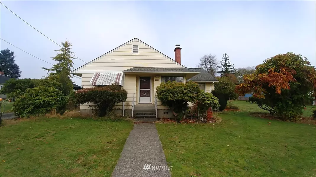 1048 E Pioneer AVE #1-3, Montesano, WA 98563