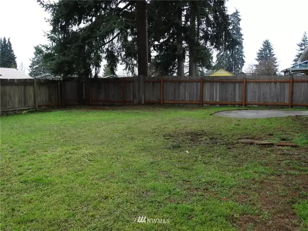 Olympia, WA 98516,8537 NE Queets DR