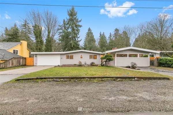 18706 60th AVE NE, Kenmore, WA 98028