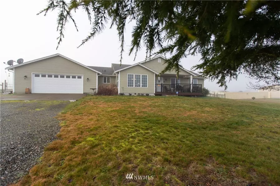 40 Bennett LN, Oakville, WA 98568