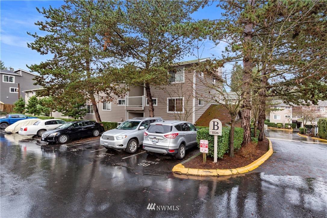 1126 N 198th ST #B305, Shoreline, WA 98133