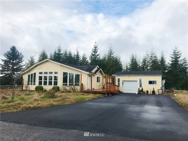 2900 Mallis Landing RD, Raymond, WA 98577