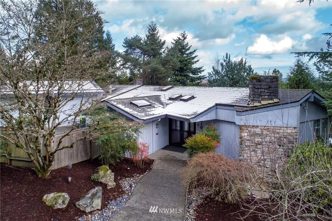 Mercer Island, WA 98040,4190 95th PL SE