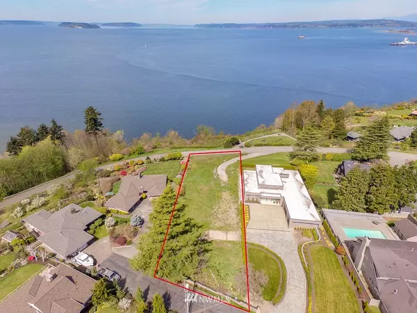 535 View Ridge DR, Everett, WA 98203