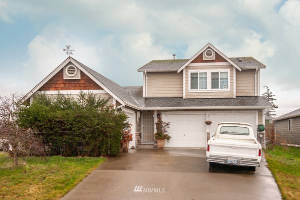 7392 Clamdigger DR, Blaine, WA 98230