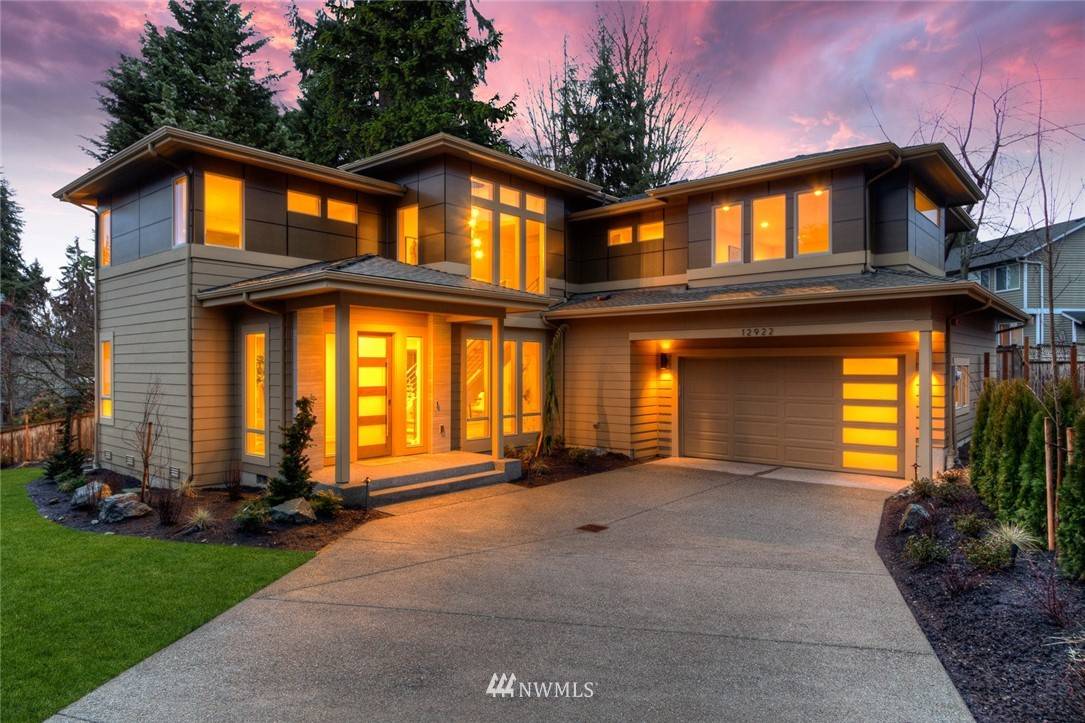 12922 NE 100th LN, Kirkland, WA 98033
