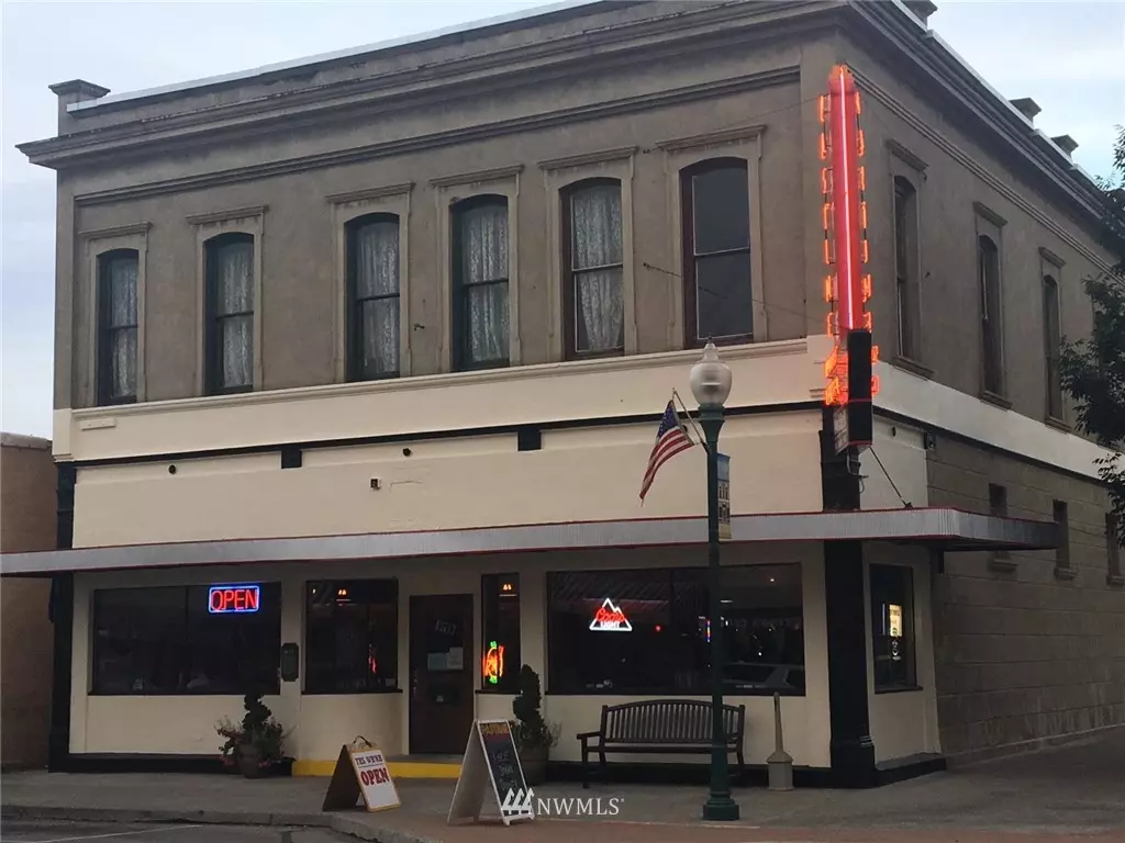 Ritzville, WA 99169,119 W Main AVE