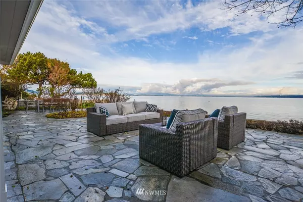 Camano Island, WA 98282,1373 Beach DR