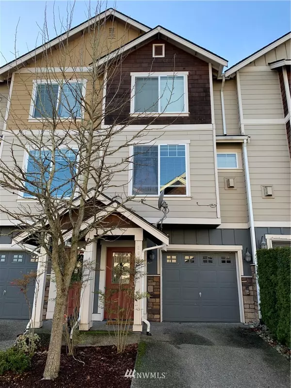 2925 Belmonte LN, Everett, WA 98201