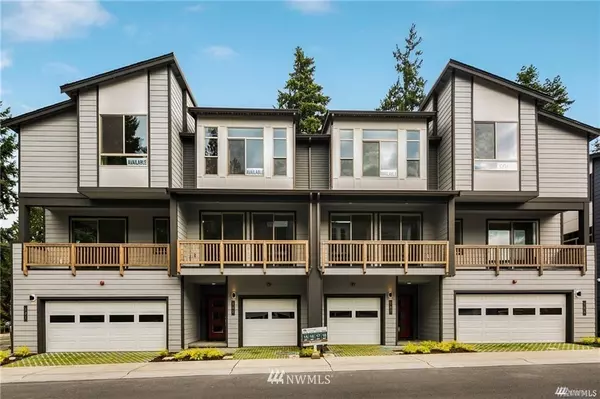 6855 NE 170th ST #104, Kenmore, WA 98028