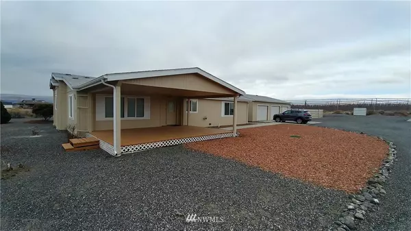 820 Desert Aire DR SW, Mattawa, WA 99349