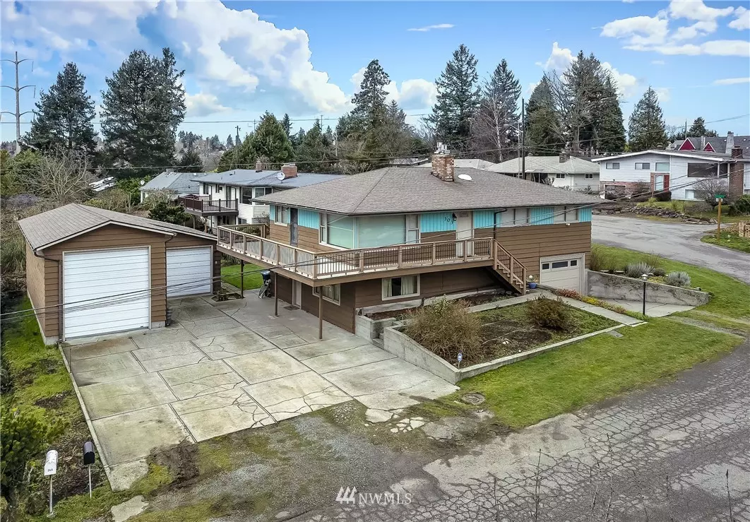 Renton, WA 98057,303 Seneca PL NW