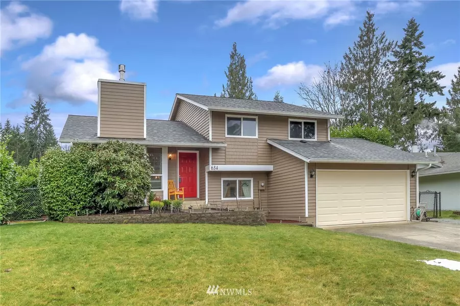 634 NE Conifer DR, Bremerton, WA 98311