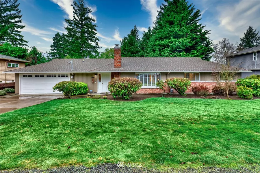 4225 89th AVE SE, Mercer Island, WA 98040