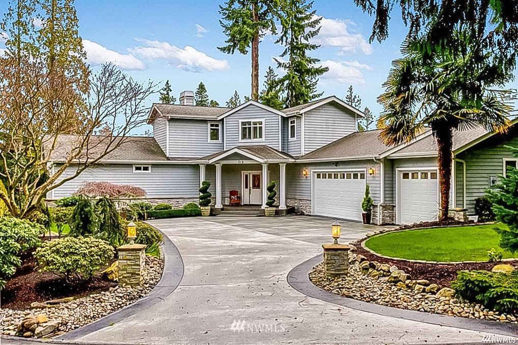 712 Tiffany Meadows NE, Bainbridge Island, WA 98110