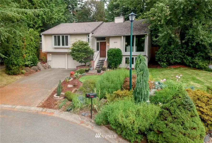 15810 SE 166th PL, Renton, WA 98058