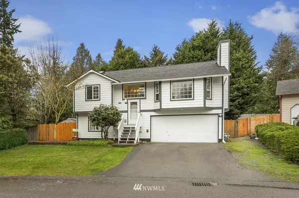 Port Orchard, WA 98366,7071 E Firefly CT