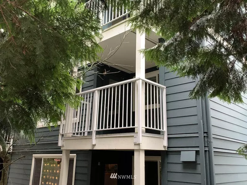 300 N 130th ST #2202, Seattle, WA 98133