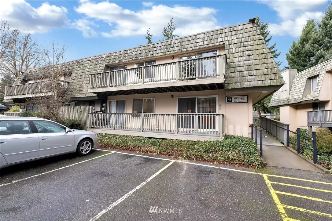 Bellevue, WA 98007,1415 154 AVE NE #4105