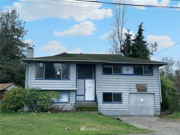 22706 73rd PL W, Mountlake Terrace, WA 98043