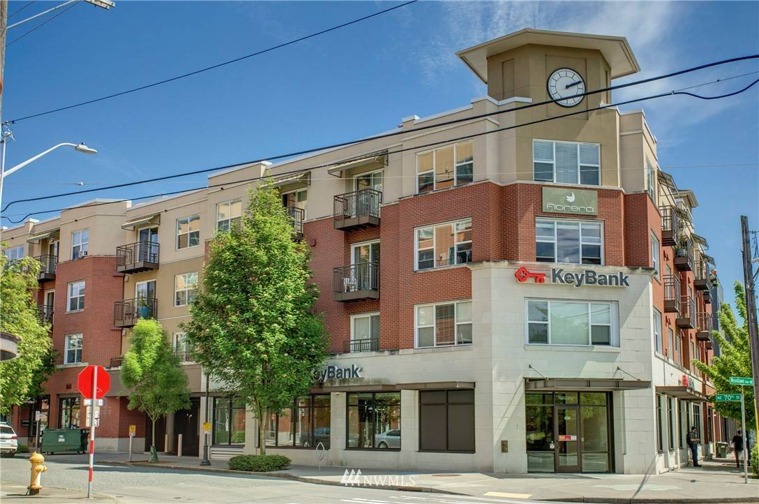 413 NE 70th ST #205, Seattle, WA 98115