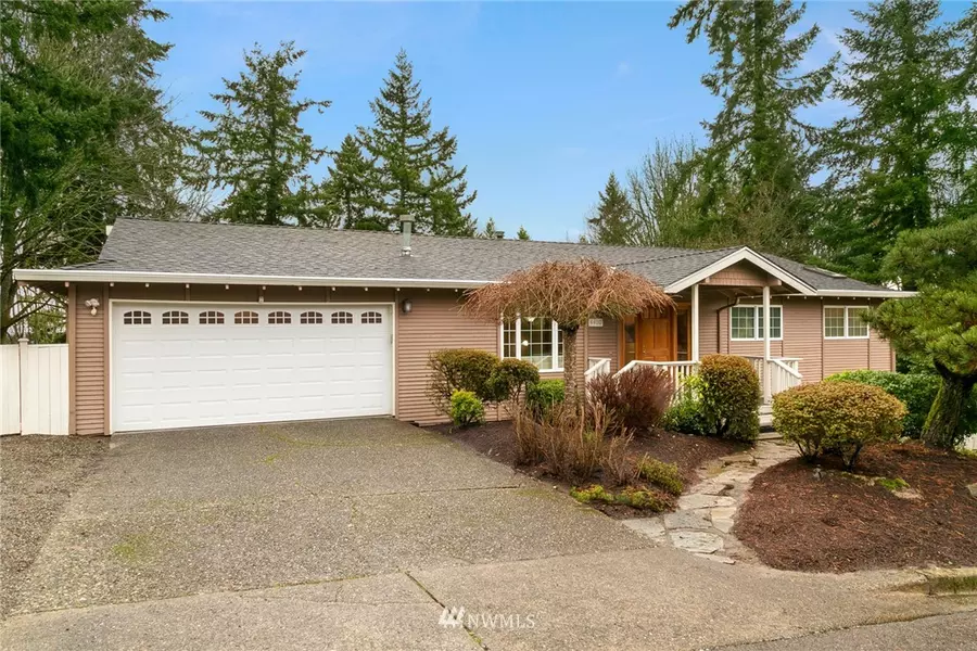 4400 144th AVE SE, Bellevue, WA 98006