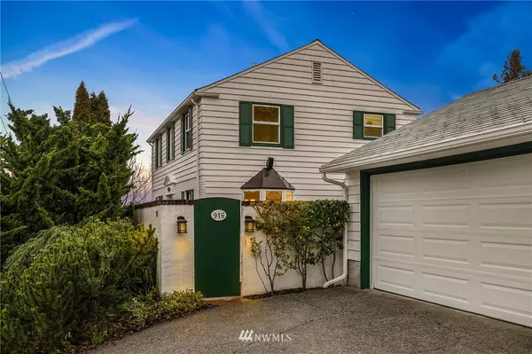 918 W McGraw ST, Seattle, WA 98119