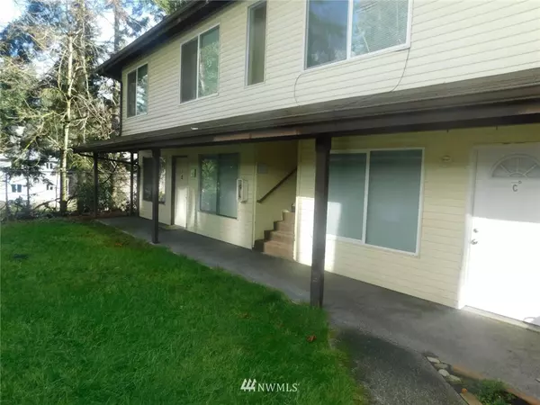 Edmonds, WA 98026,9015 236th ST SW