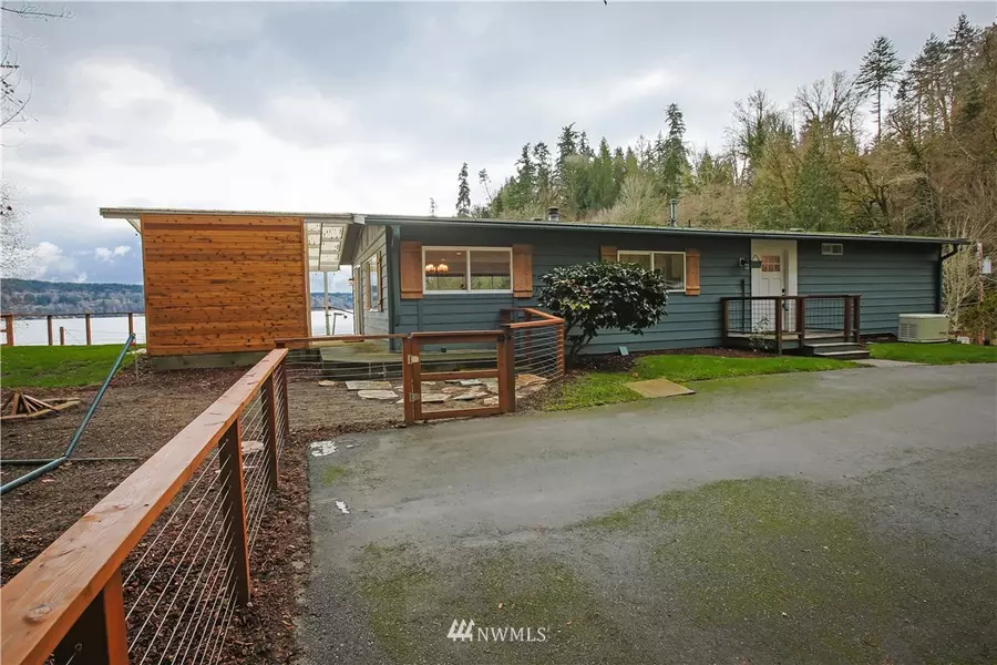 8971 SE Fragaria RD, Olalla, WA 98359