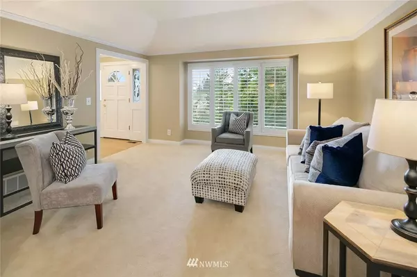 Issaquah, WA 98027,995 NW Inneswood PL