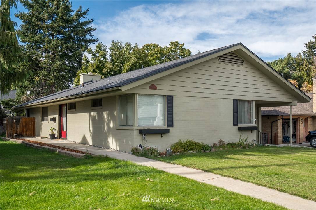 4 S Garfield AVE, Wenatchee, WA 98801
