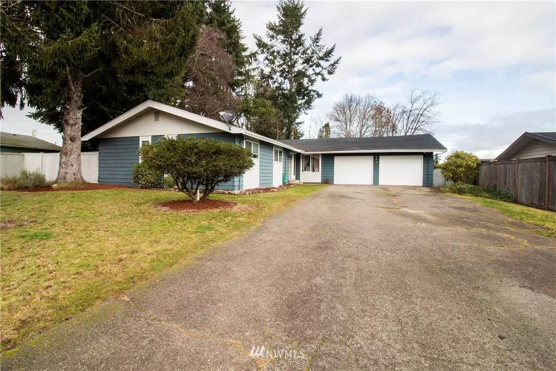 Bremerton, WA 98310,508 NE David DR