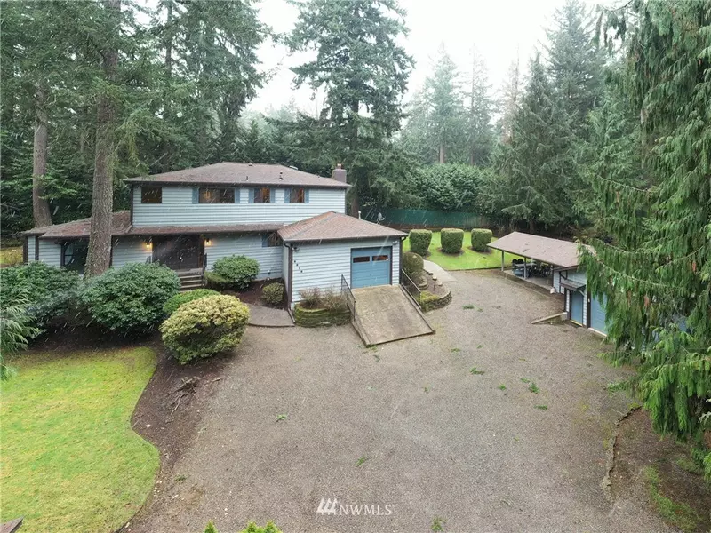 5515 175th Avenue Ct E, Lake Tapps, WA 98391