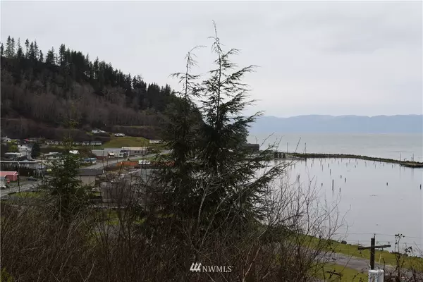 13613 HWY 112, Sekiu, WA 98381