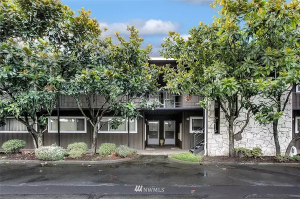 Edmonds, WA 98020,1020 5th AVE S #4