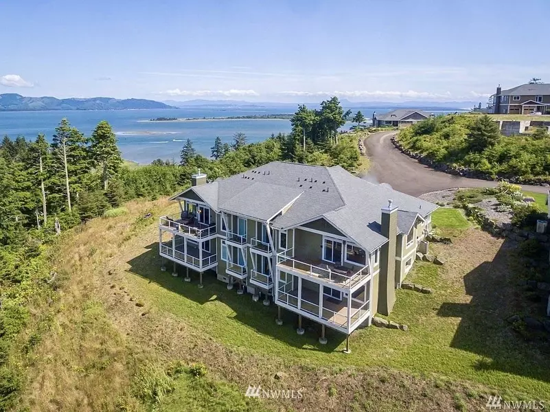 3242 Overlook LOOP, Ilwaco, WA 98624