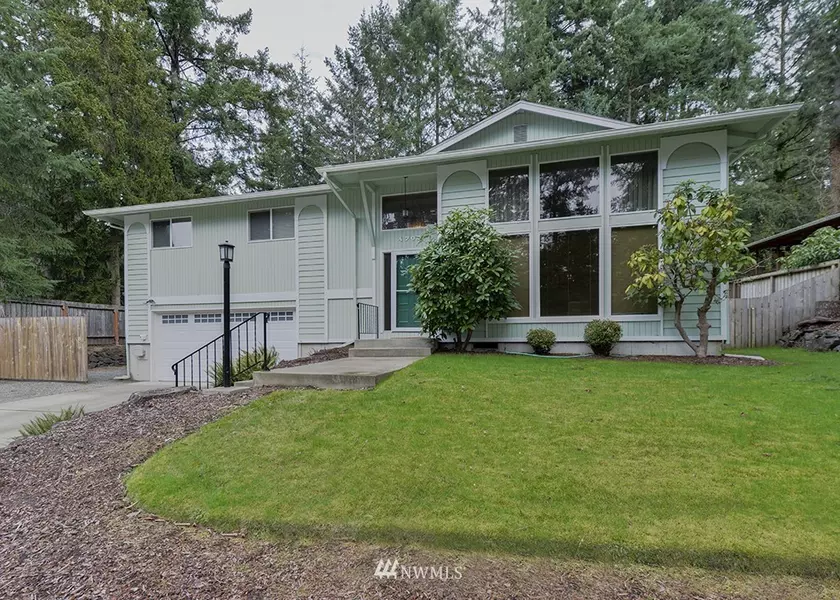 4703 89th AVE W, University Place, WA 98466