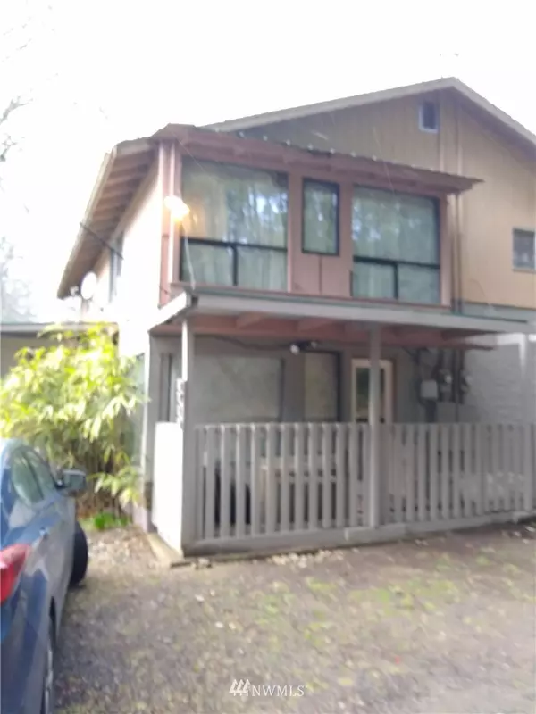 2710 Quarry ST W, Bremerton, WA 98312