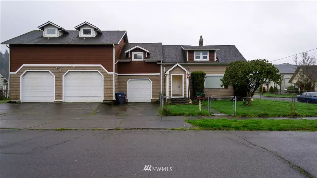 214 N C ST, Aberdeen, WA 98520