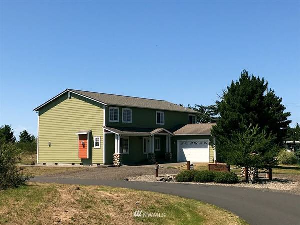 694 Francis Seamore LN, Grayland, WA 98547