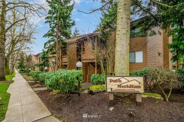 10545 Meridian AVE N ##104, Seattle, WA 98133