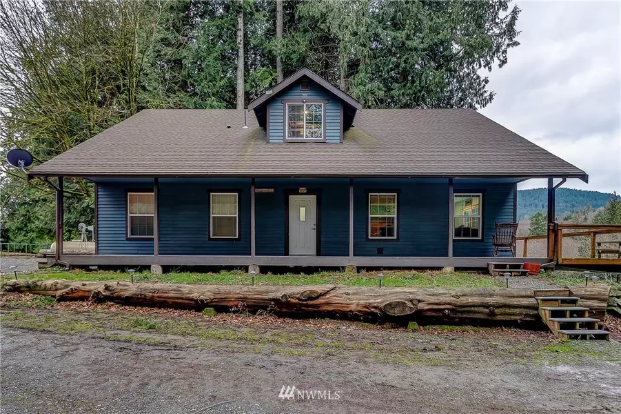 17841 Old Lake Samish RD, Bellingham, WA 98229