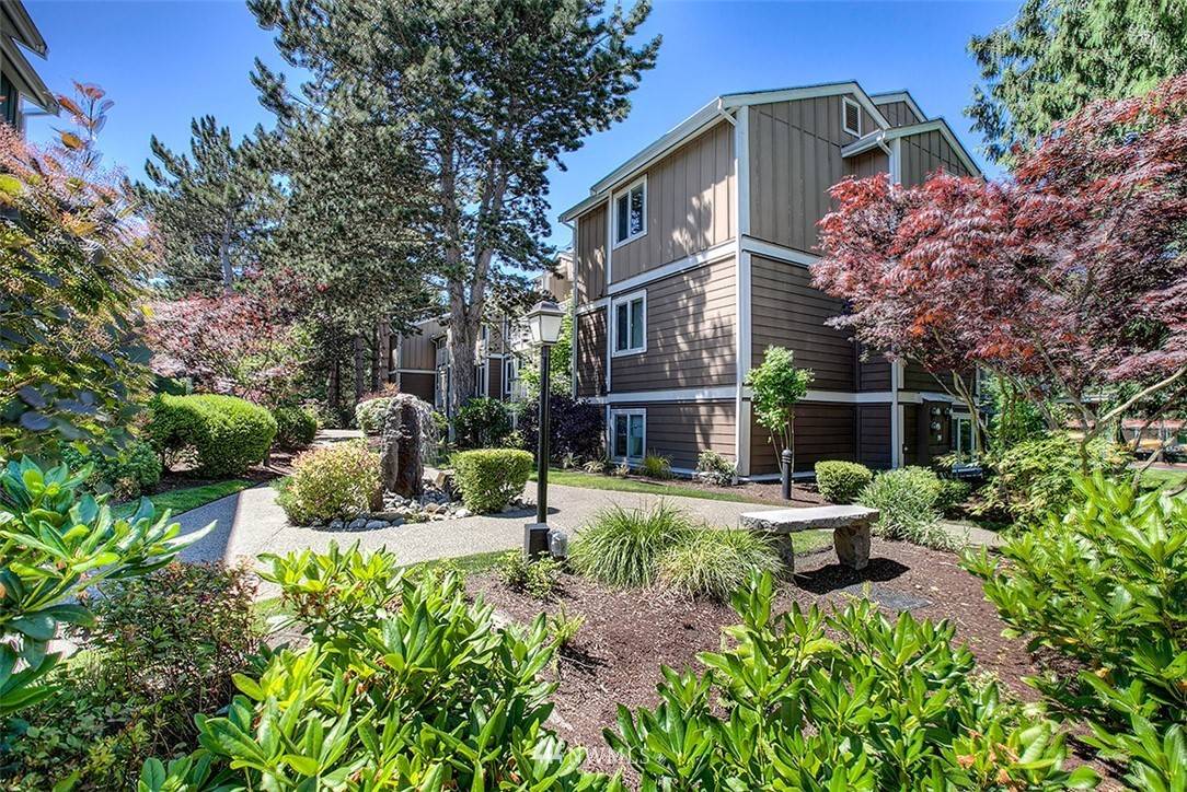 300 N 130th ST #4102, Seattle, WA 98133
