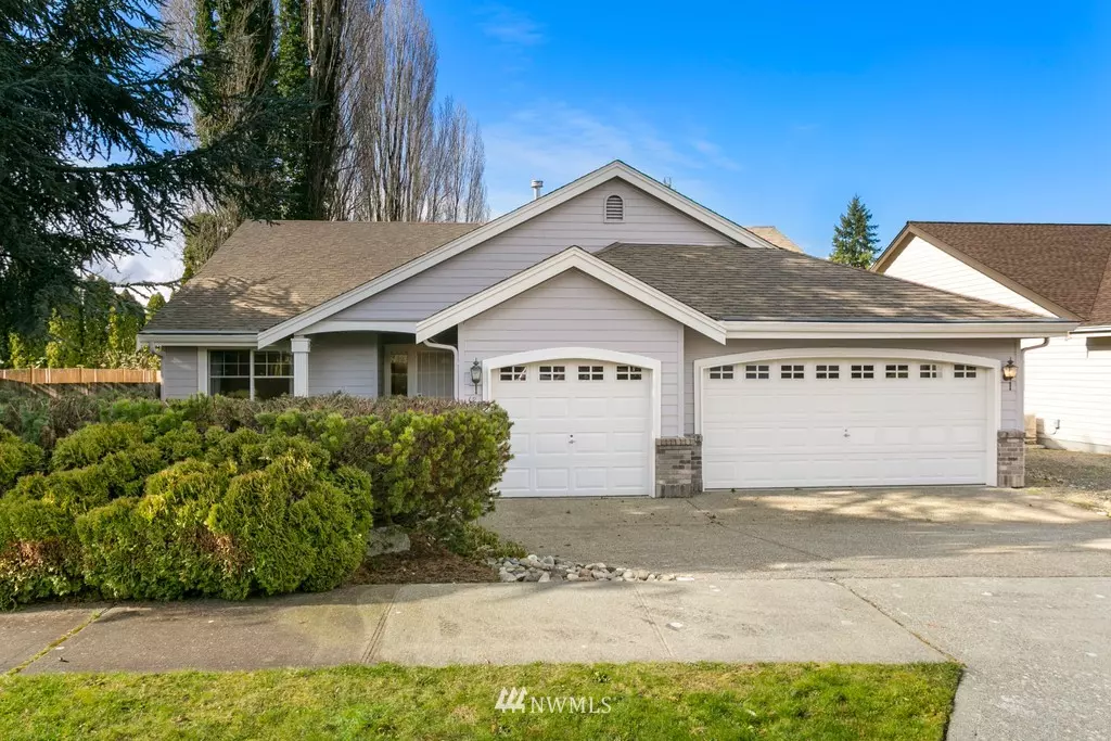 Renton, WA 98056,2409 Kennewick AVE NE