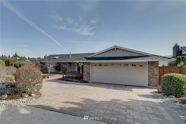 Bellevue, WA 98008,516 172nd PL NE