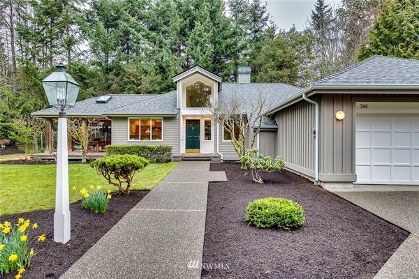 786 Fairview AVE NE, Bainbridge Island, WA 98110