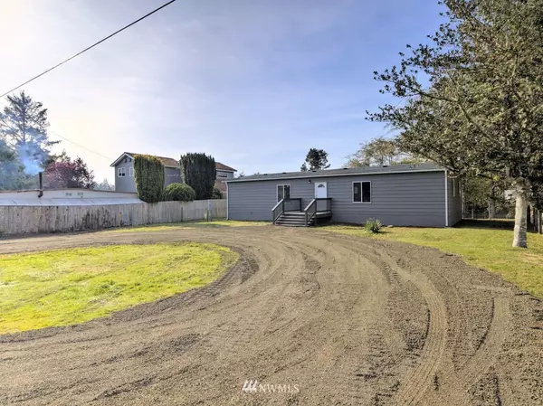 1551 S Cooper ST, Westport, WA 98595